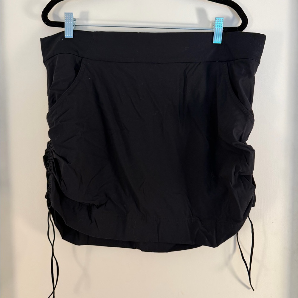 COLUMBIA Black Ruched Skirt, Size XL